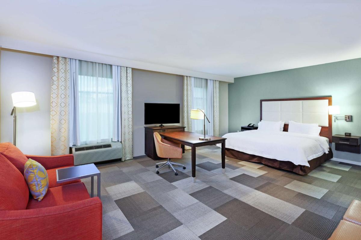 Hampton Inn & Suites Houston North IAH, TX - Housity