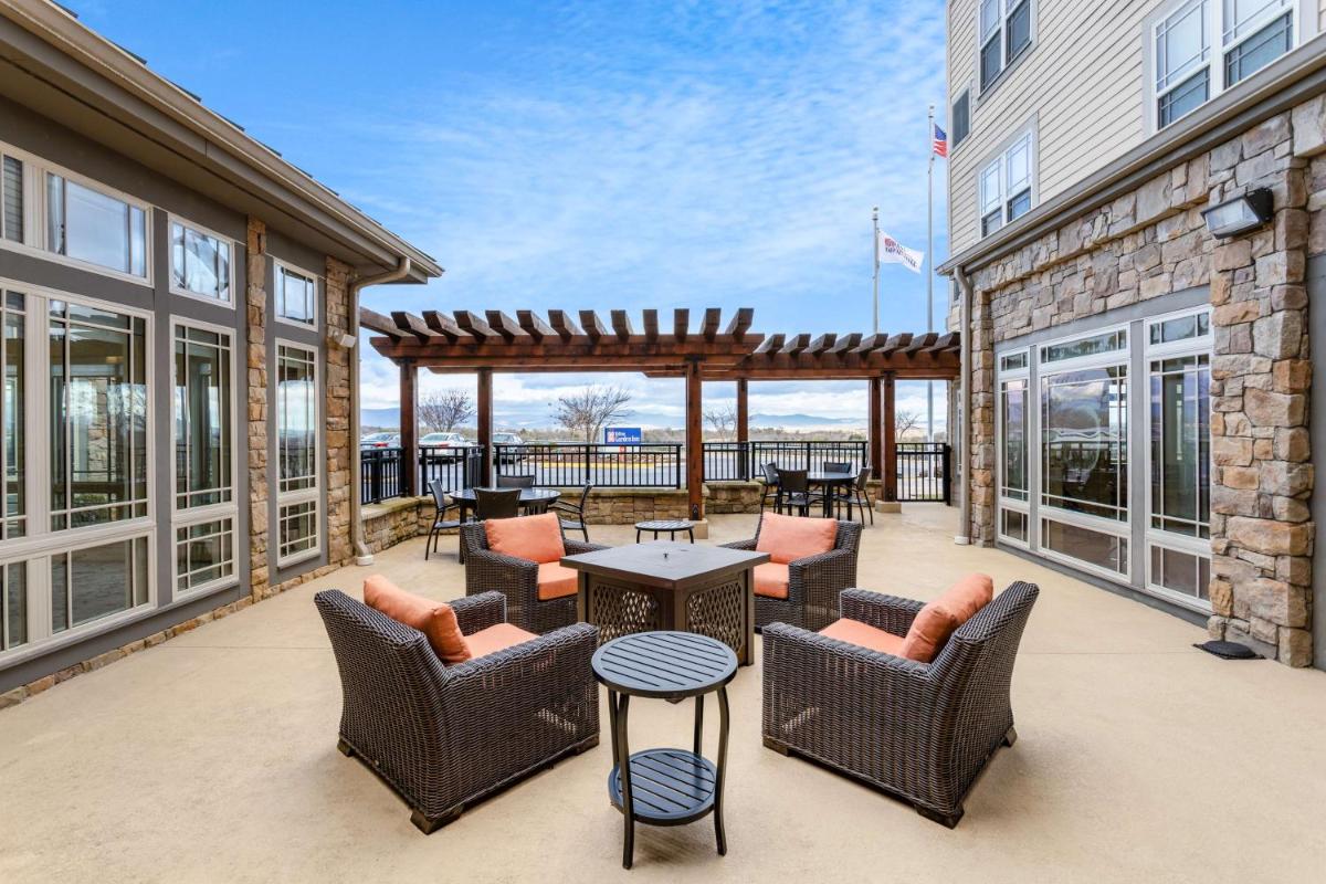 Hilton Garden Inn Roanoke - Housity