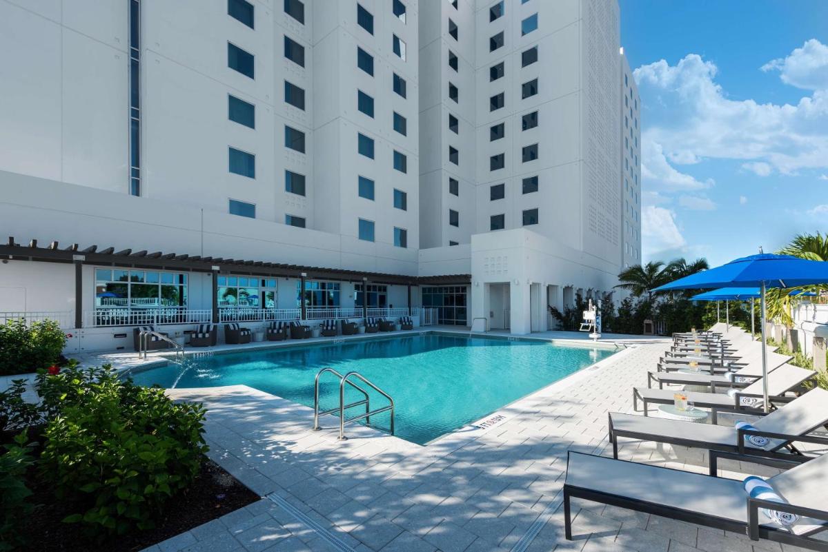 Homewood Suites by Hilton Miami Dolphin Mall - Housity