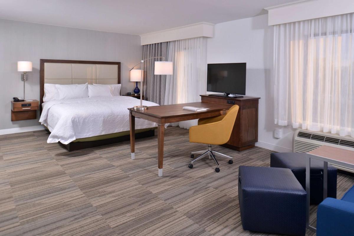 Hampton Inn & Suites Ann Arbor West - Housity