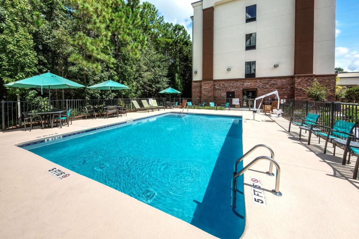 Hampton Inn Summerville SC - Housity