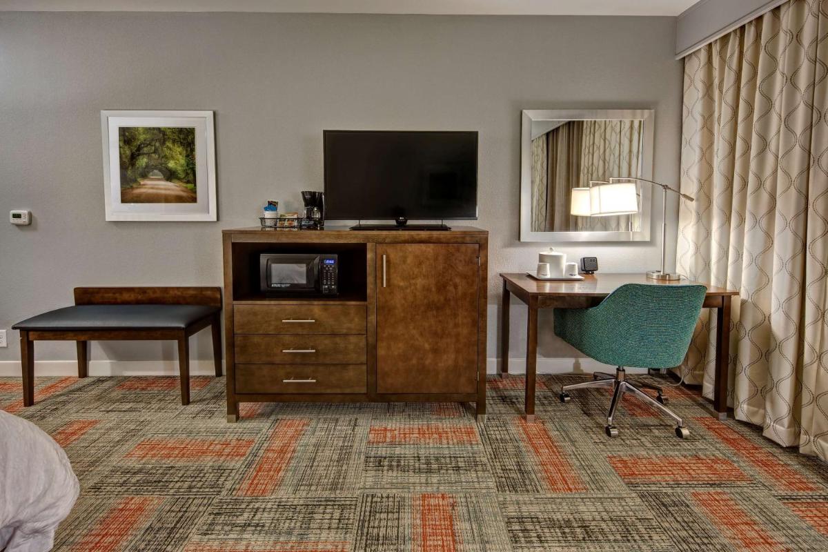 Hampton Inn Summerville SC - Housity