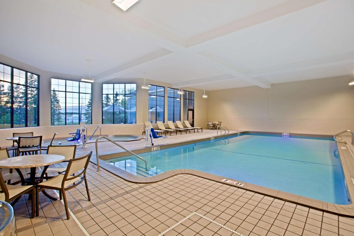 Hampton Inn Sault Ste Marie, MI - Housity