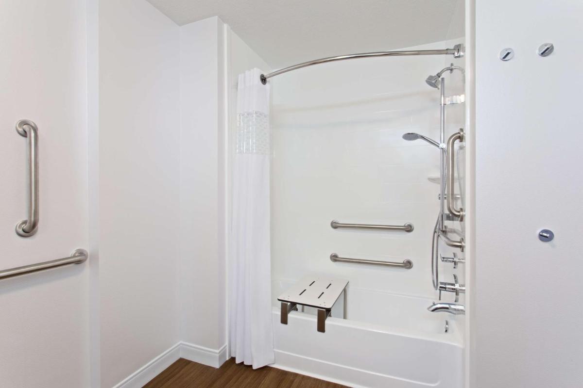 Hampton Inn Sault Ste Marie, MI - Housity