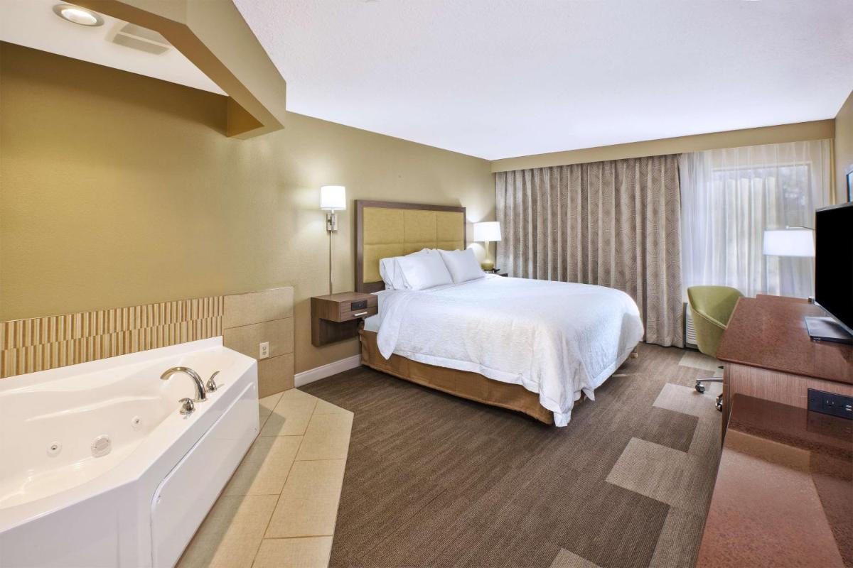 Hampton Inn Sault Ste Marie, MI - Housity
