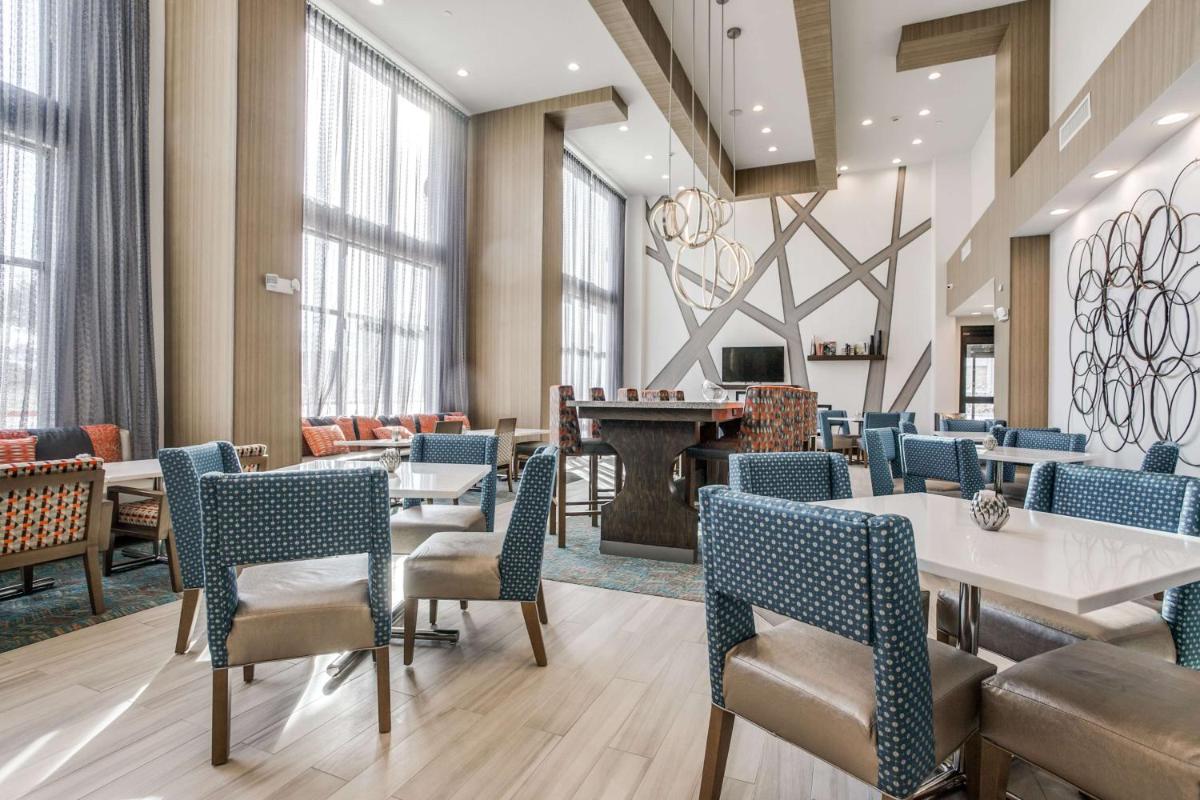 Hampton Inn & Suites Dallas-Central Expy/North Park Area - Housity