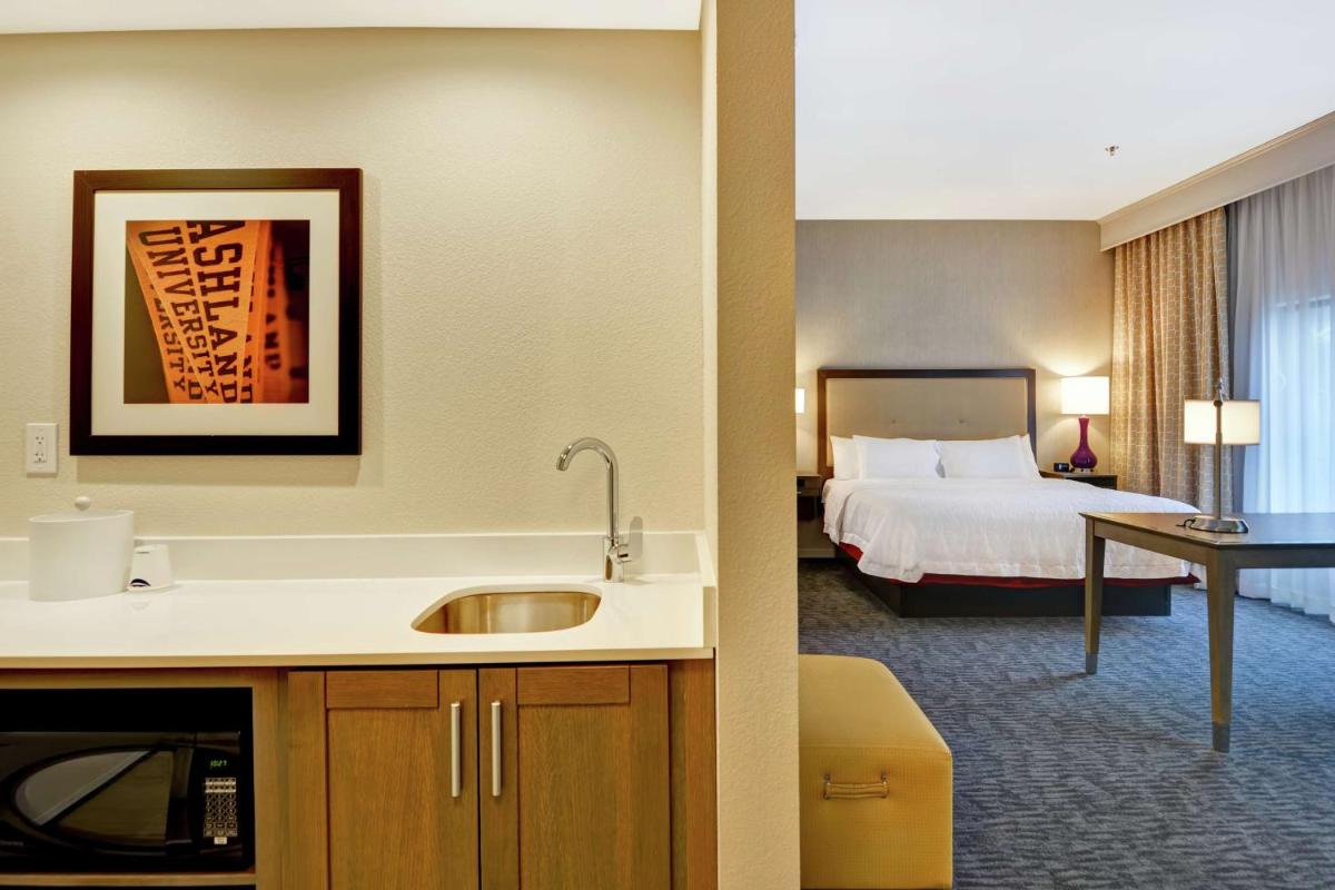 Hampton Inn Suites Ashland, Ohio - Housity