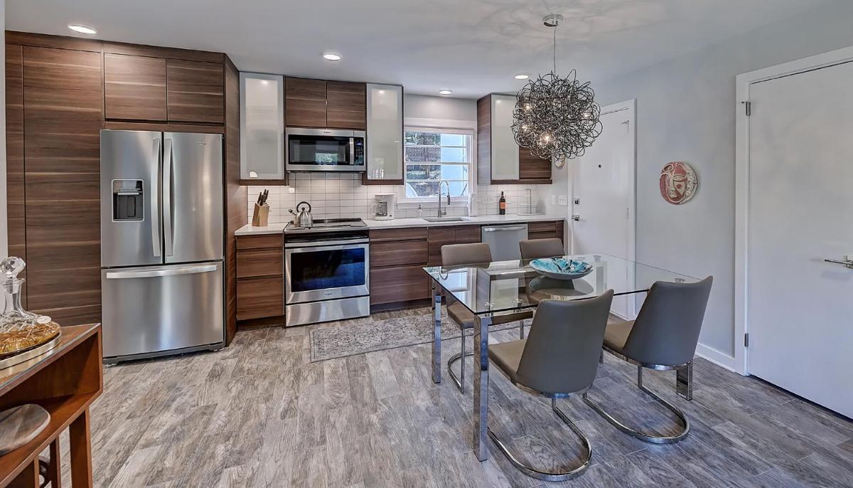 The Home Collection CLT: 510 Queens - Housity