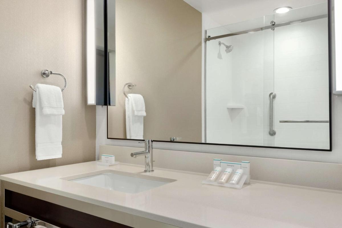 Hilton Garden Inn Medford - Hizvo