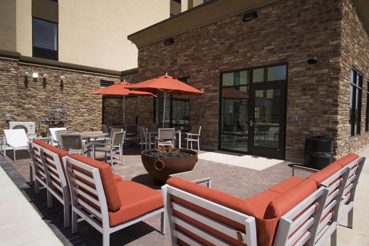Hampton Inn Decatur, Mt. Zion, IL - Housity