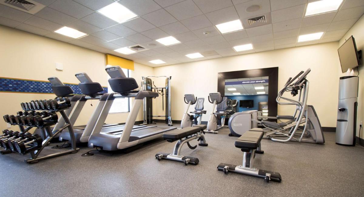Hampton Inn Decatur, Mt. Zion, IL - Housity