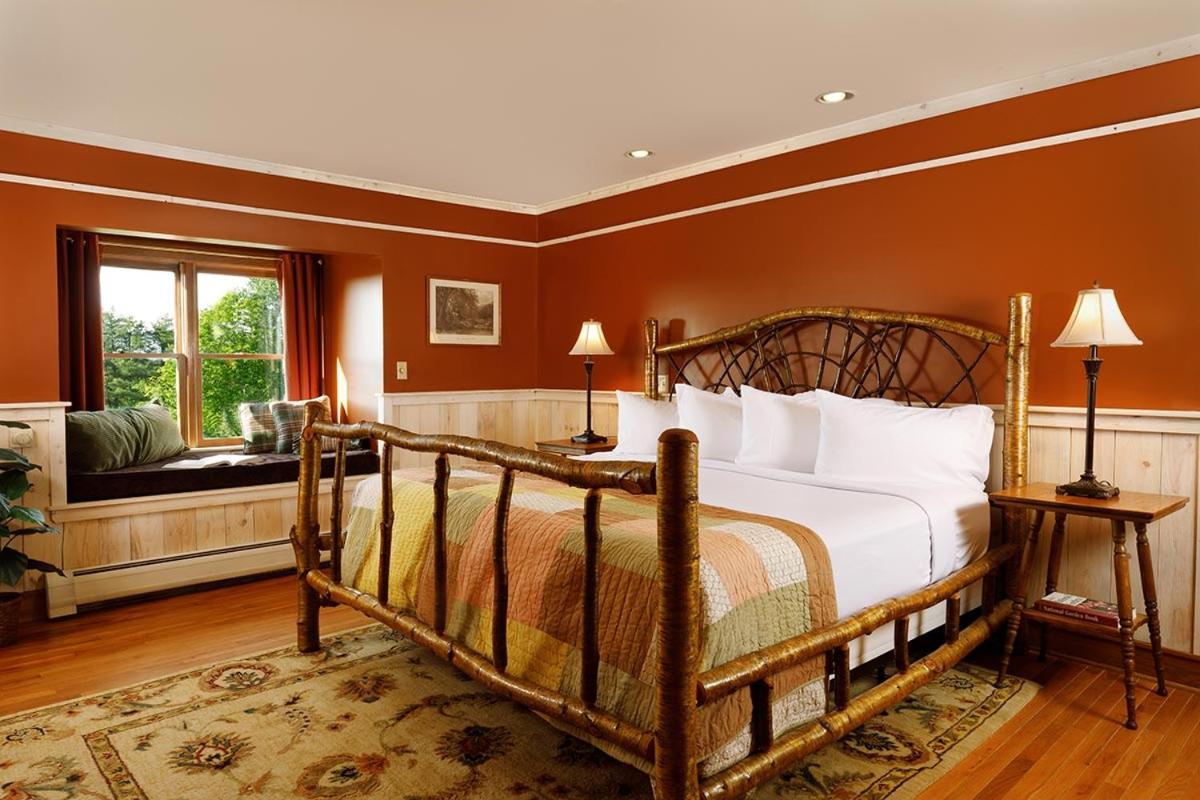 Friends Lake Inn - Housity