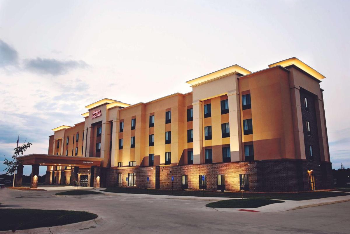 Hampton Inn & Suites Des Moines/Urbandale Ia - Housity