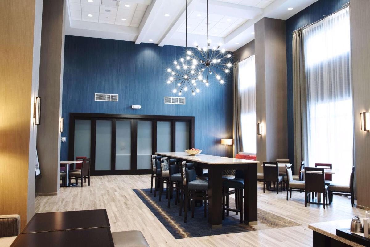 Hampton Inn & Suites Des Moines/Urbandale Ia - Housity
