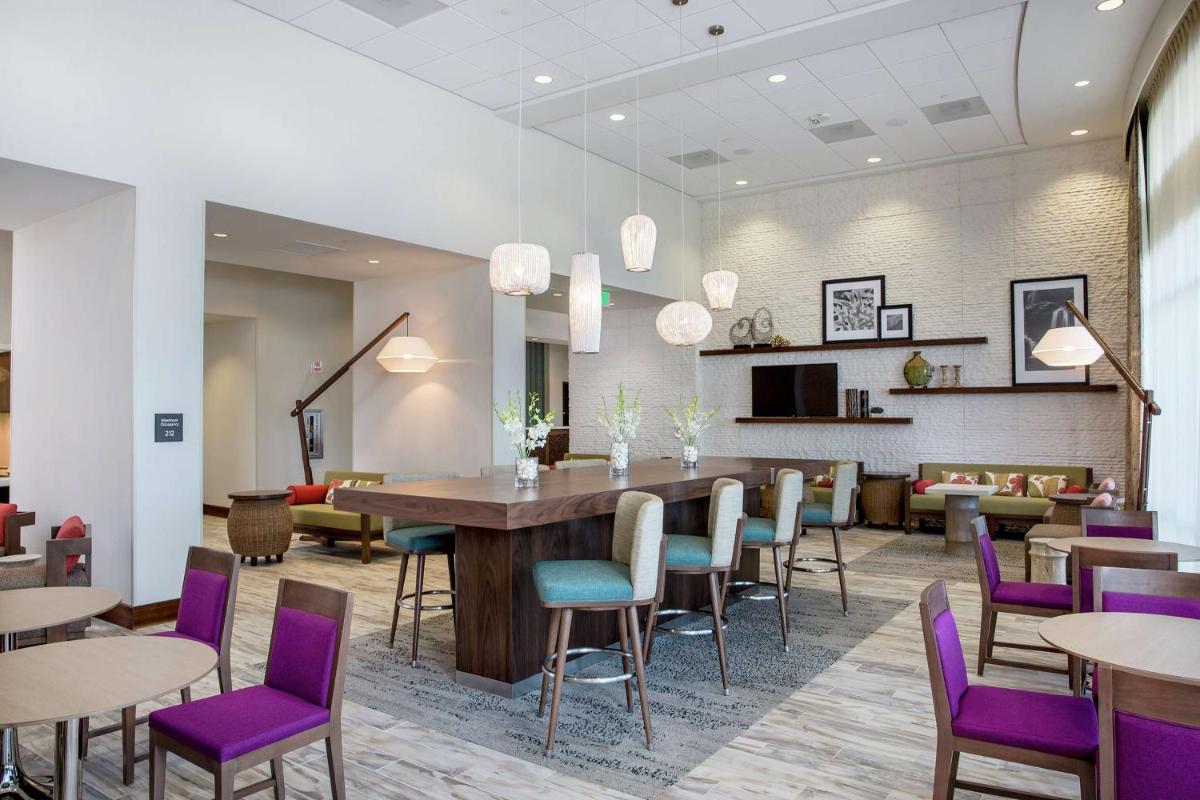Hampton Inn & Suites Oahu Kapolei - FREE Parking - No Resort Fee - Housity