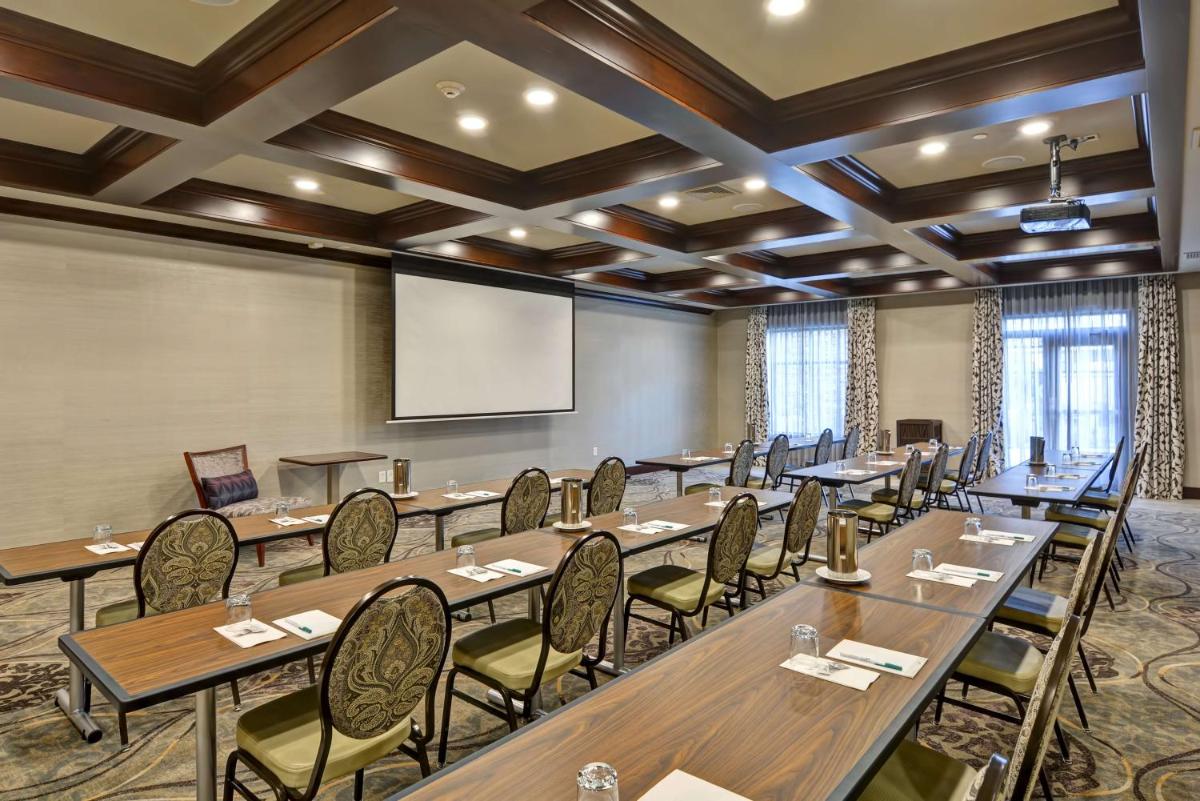 Homewood Suites By Hilton New Hartford Utica - Housity
