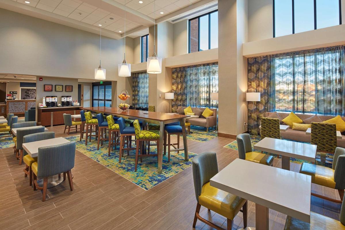 Hampton Inn & Suites Sacramento at CSUS - Housity