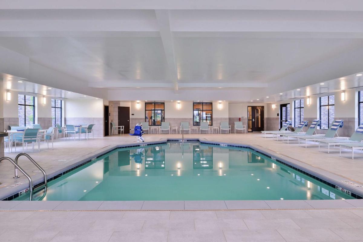 Homewood Suites Des Moines Airport - Housity