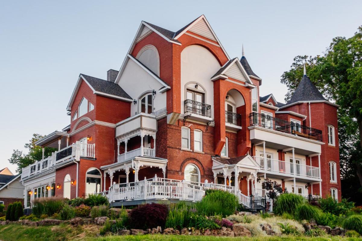 Niagara Grandview Boutique Hotel - Housity