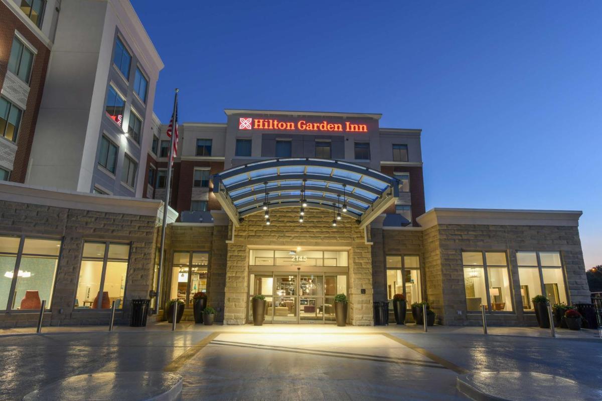 Hilton Garden Inn Cincinnati Midtown - Housity