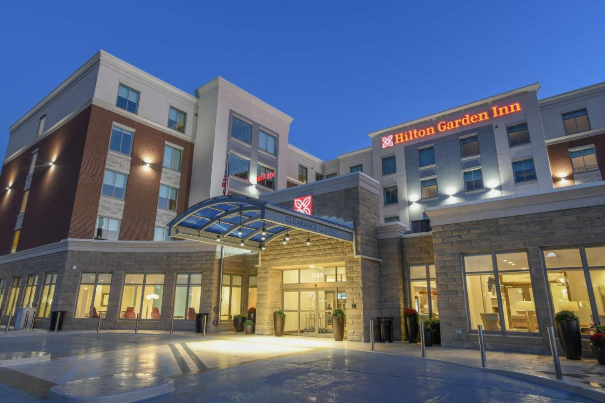 Hilton Garden Inn Cincinnati Midtown - Housity