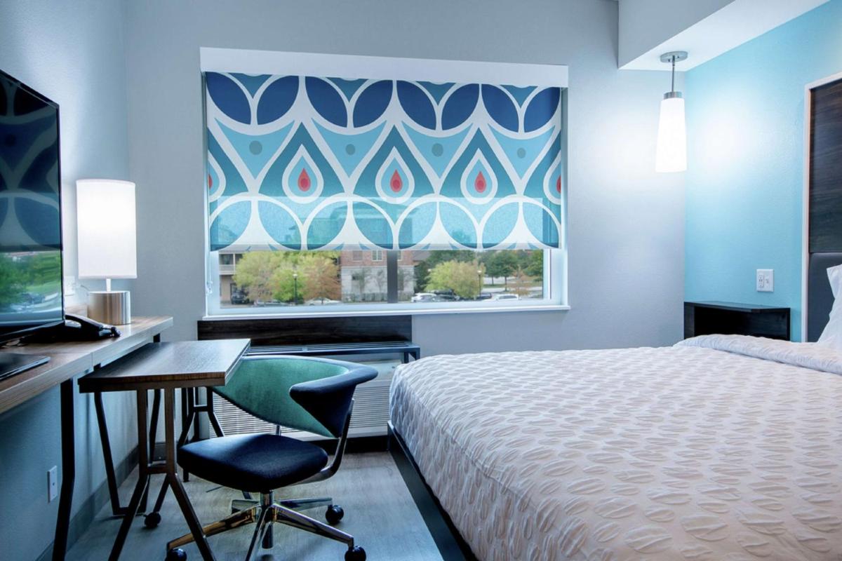 Tru by Hilton Lafayette River Ranch - Housity