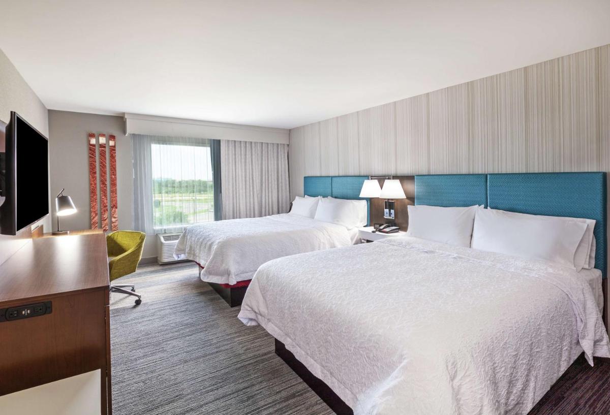 Hampton Inn Gardner - Housity
