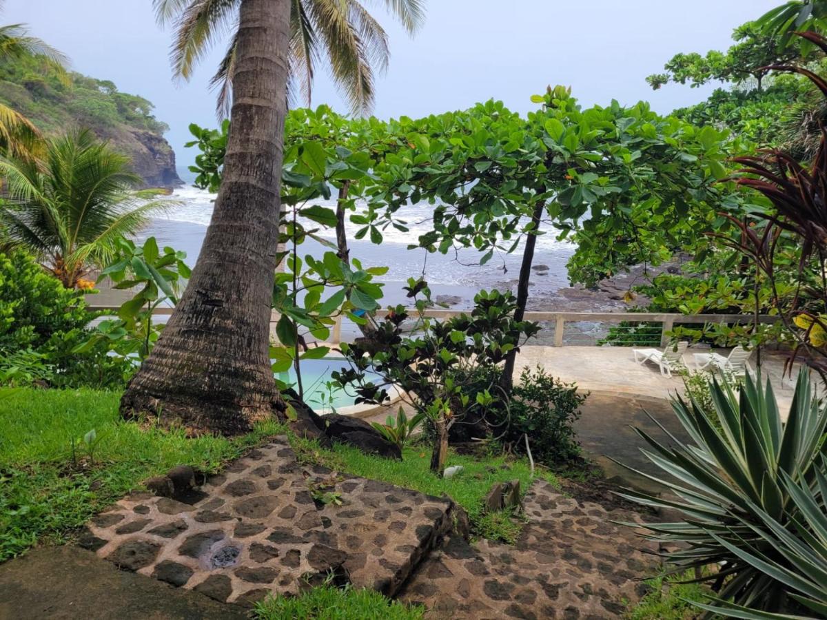 El Rancho De Don Moncho Hostel - Housity