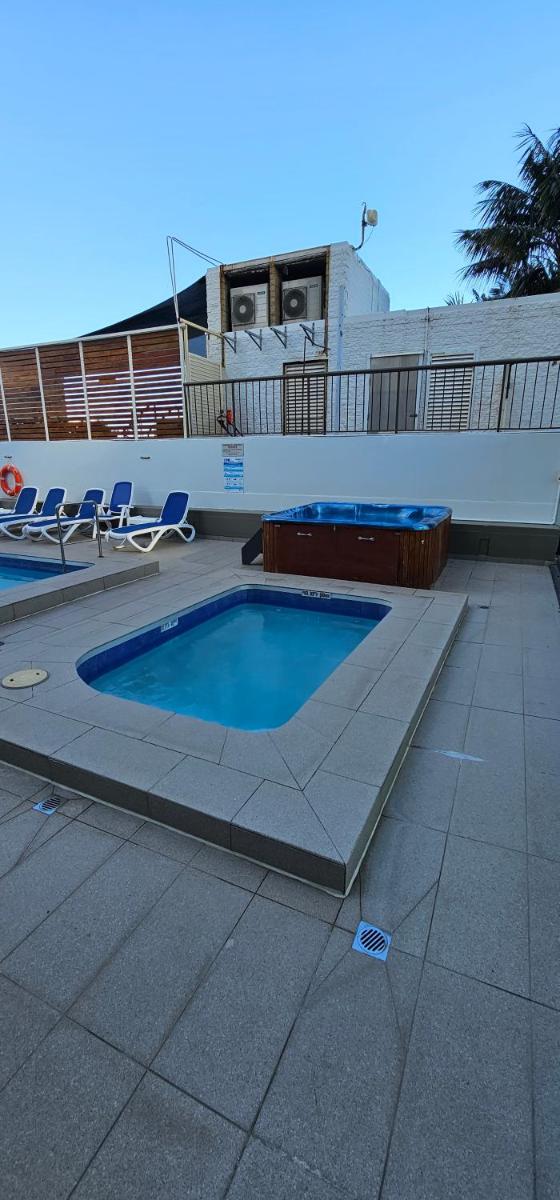 Surfers Paradise Ocean View Apartment - Housity