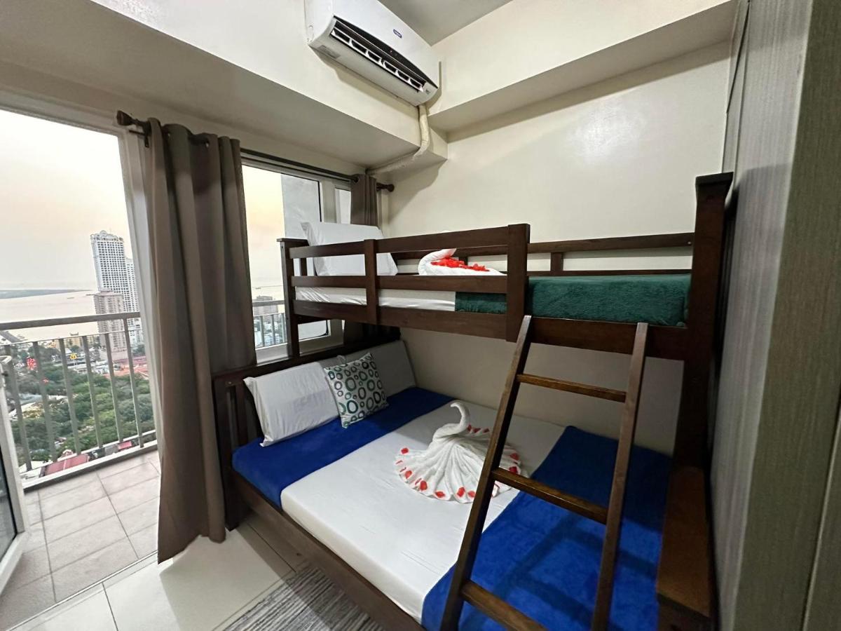 Green Residences Stays by PBYY - Housity