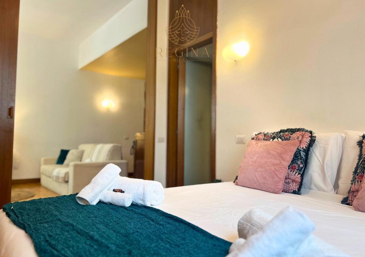 Regina Milano in Crocetta - Sky tv, wifi e breakfast box - Housity