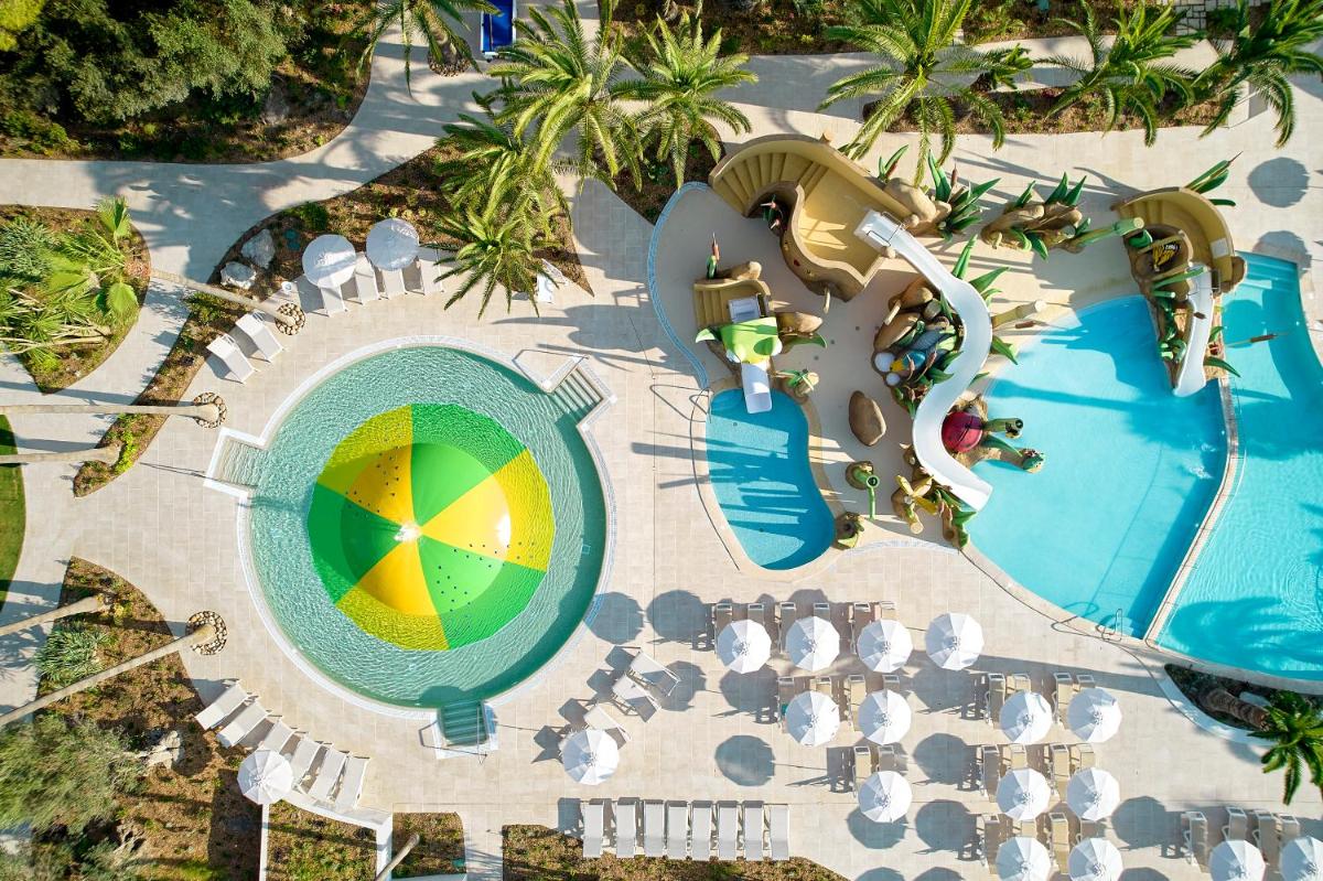 Piscina en o cerca de Iberostar Selection Albufera Park All Inclusive