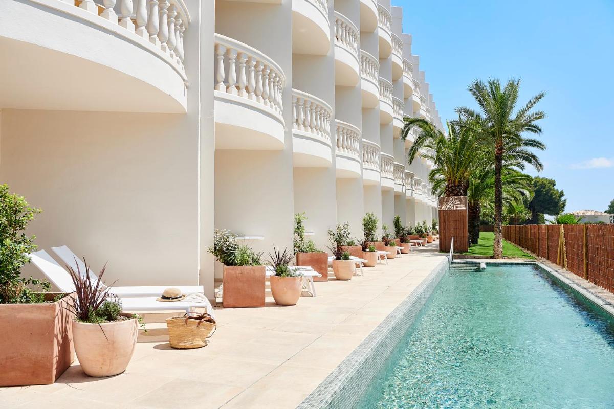 Piscina en o cerca de Iberostar Selection Albufera Playa All Inclusive