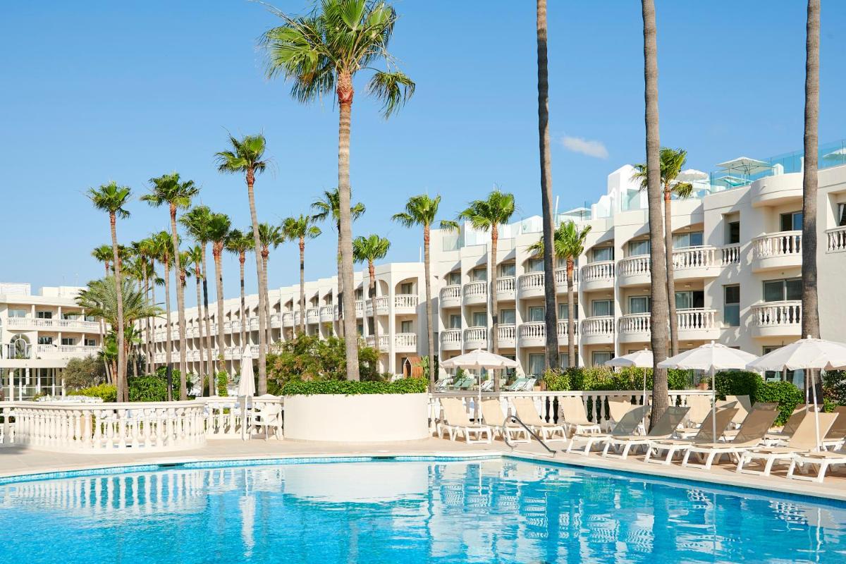 Piscina en o cerca de Iberostar Selection Albufera Playa All Inclusive