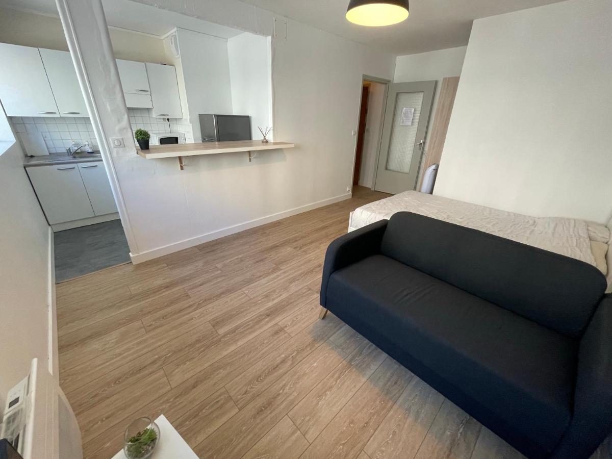 Studio & Parking privé Centre Orléans tram au pied - Housity