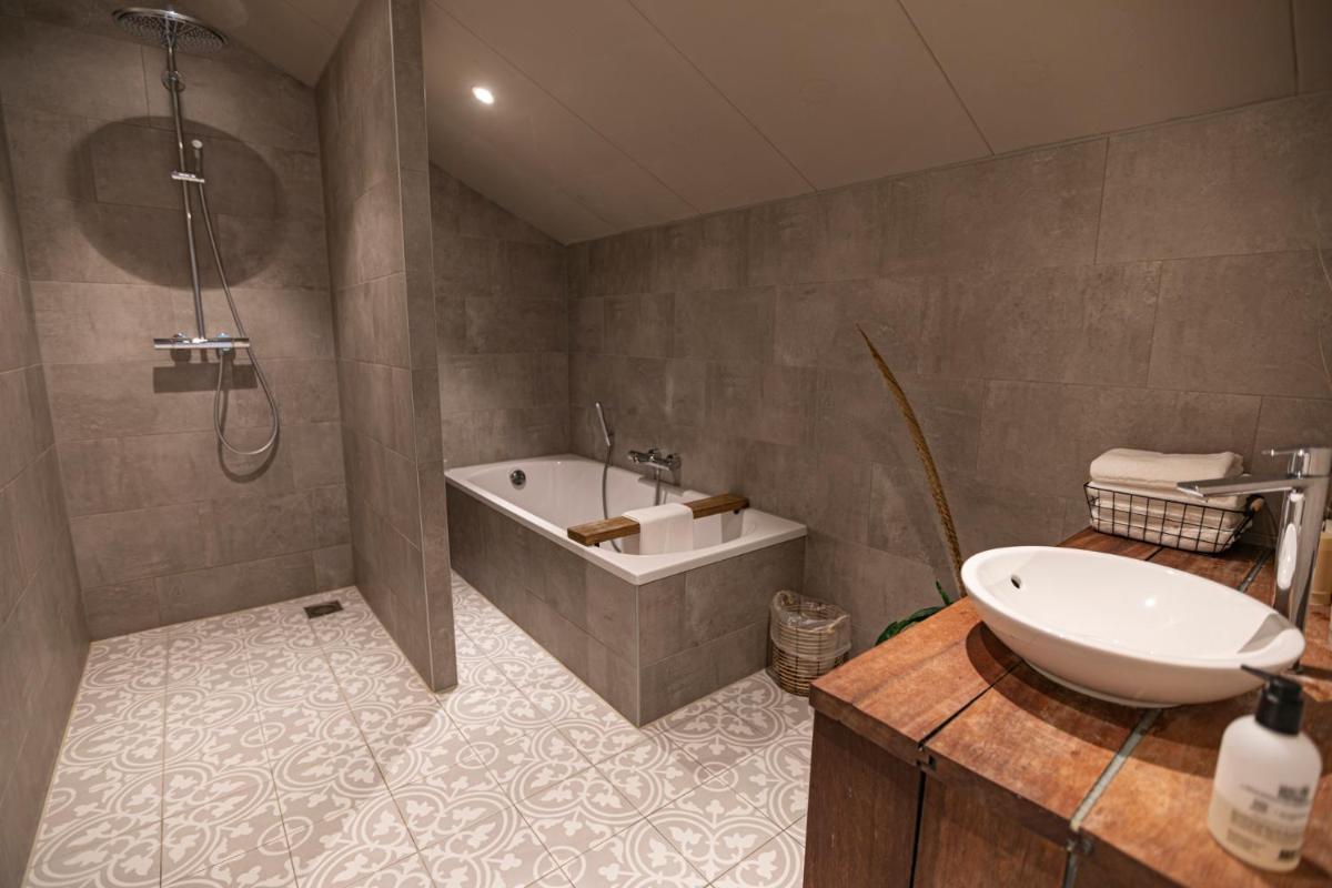 Strandhotel Camperduin - Housity