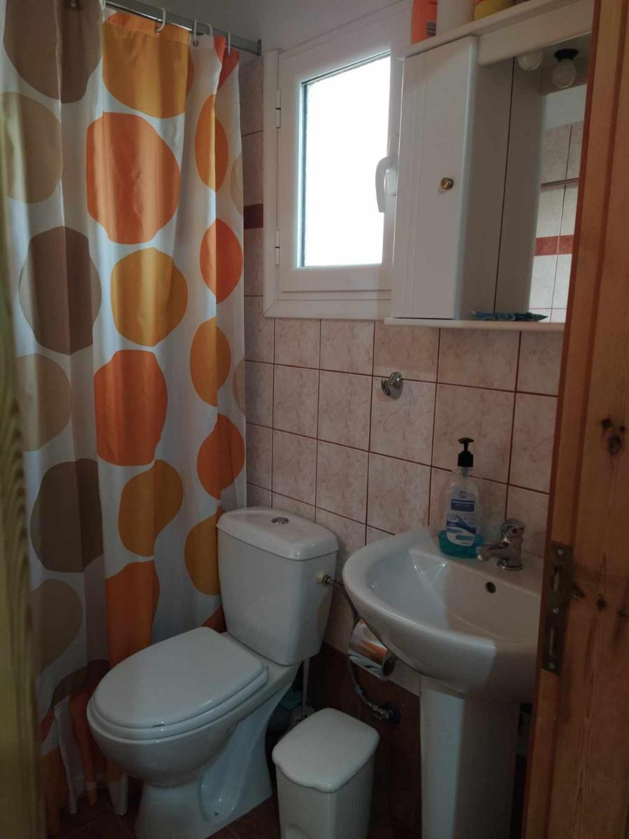 Loutro House Σπίτι με θέα - Housity