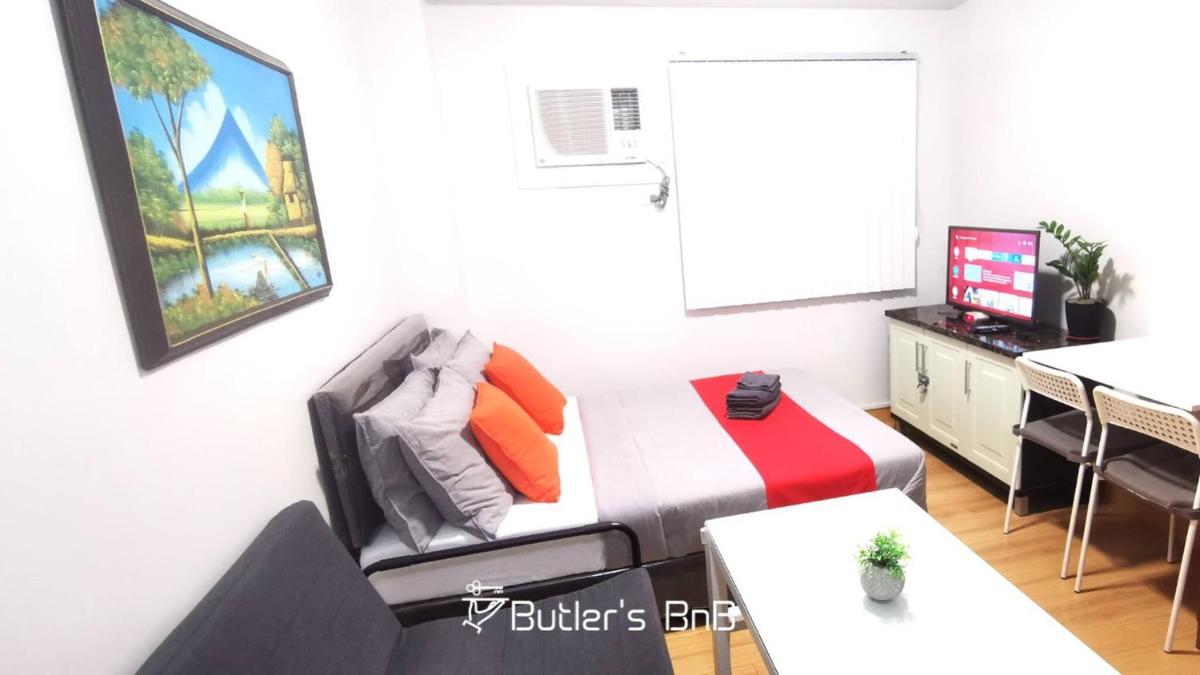 Suitetrails - Room in Condo - Butlers Bnb B Trees Residences Qc Phil