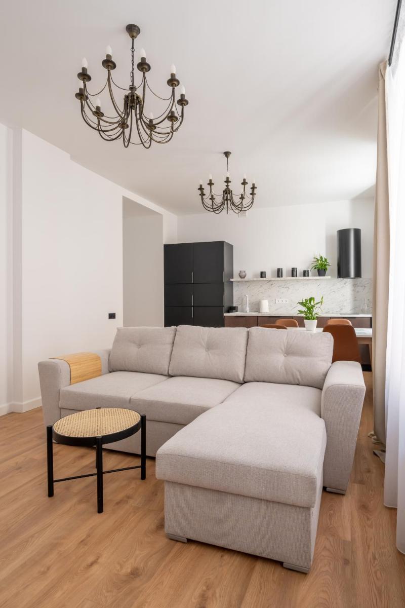 Spacious 1-bedroom apartment in the heart of Old Town - Housity