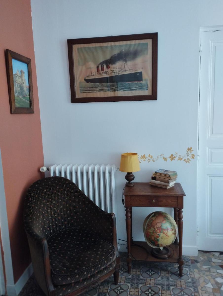 Le Voltaire - Housity