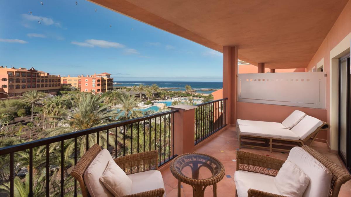 Un balcón o terraza de Sheraton Fuerteventura Golf & Spa Resort