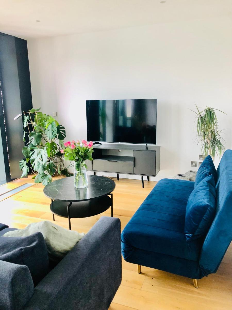Luxury 2 bedroom apartment 20 min from central London - Housity