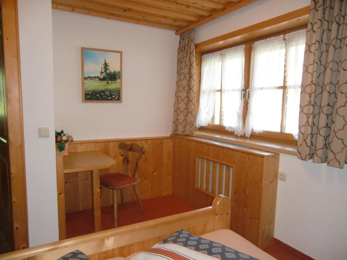 Apart Sissy - Housity