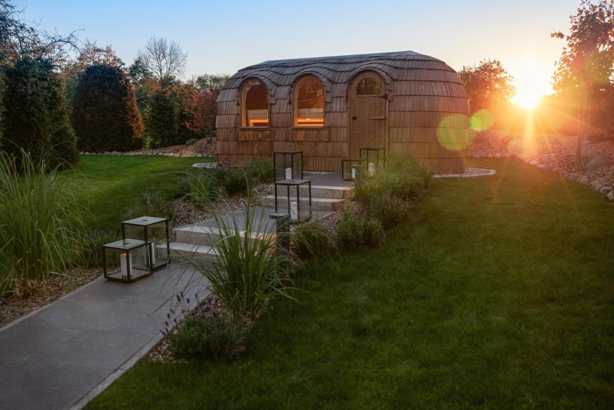 Ein Garten an der Unterkunft Weissenhaus Private Nature Luxury Resort