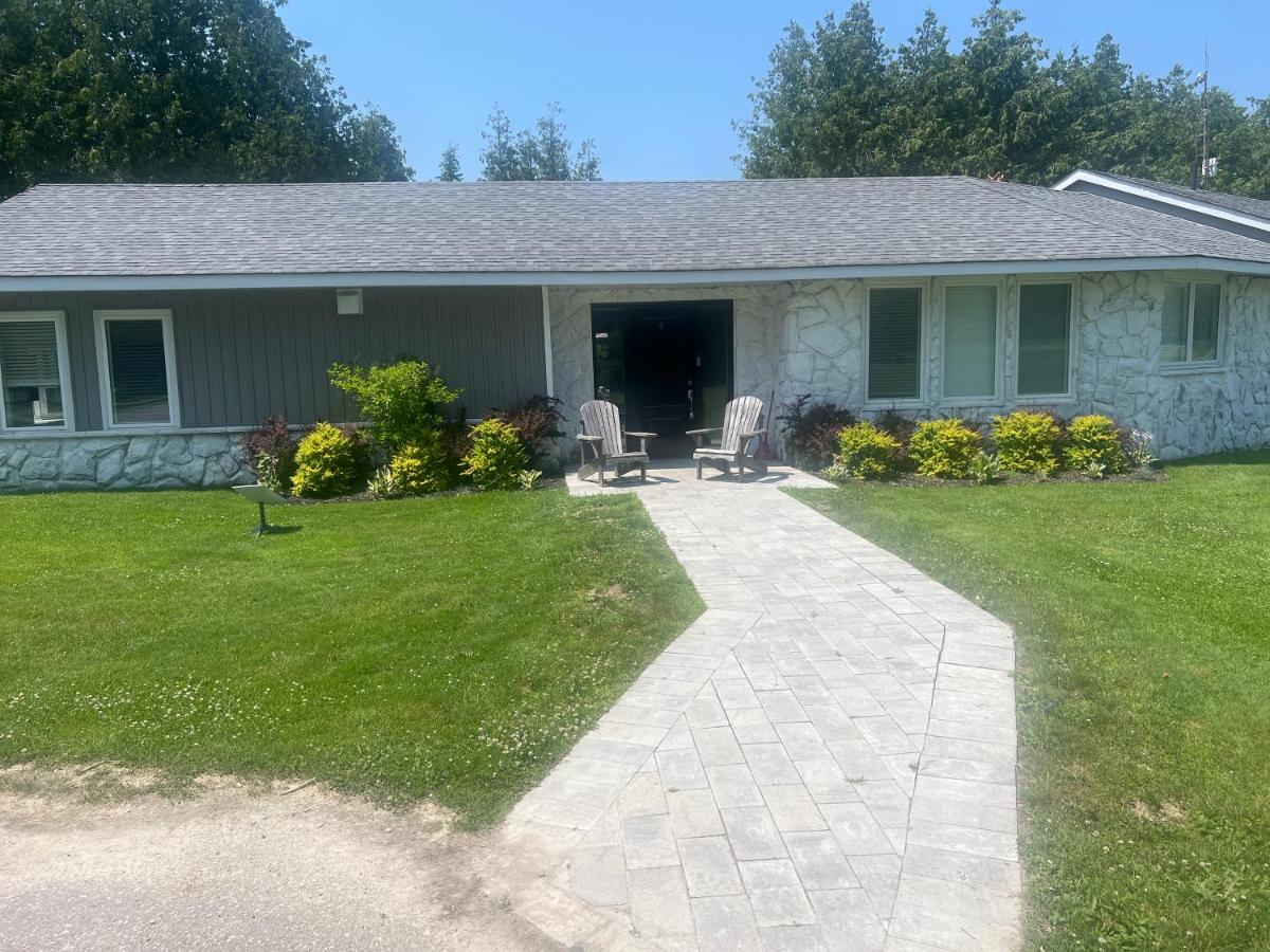 Deer Run Cottage Kawartha - Housity