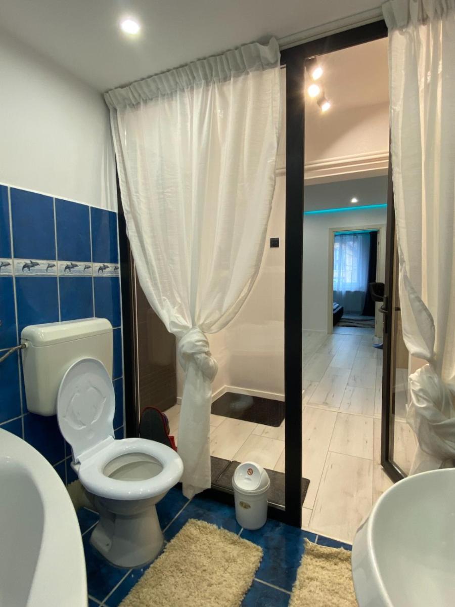 Rozalia Apartman - Housity
