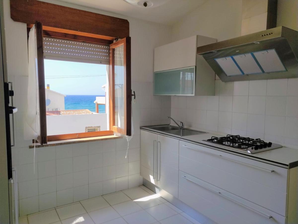 Suitetrails - Welcomely - Near the Sea - Apartments