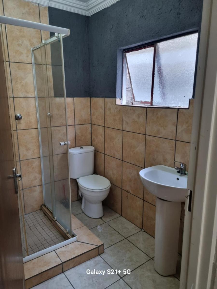 LoSdudla Guest House KaNyamazane - Housity