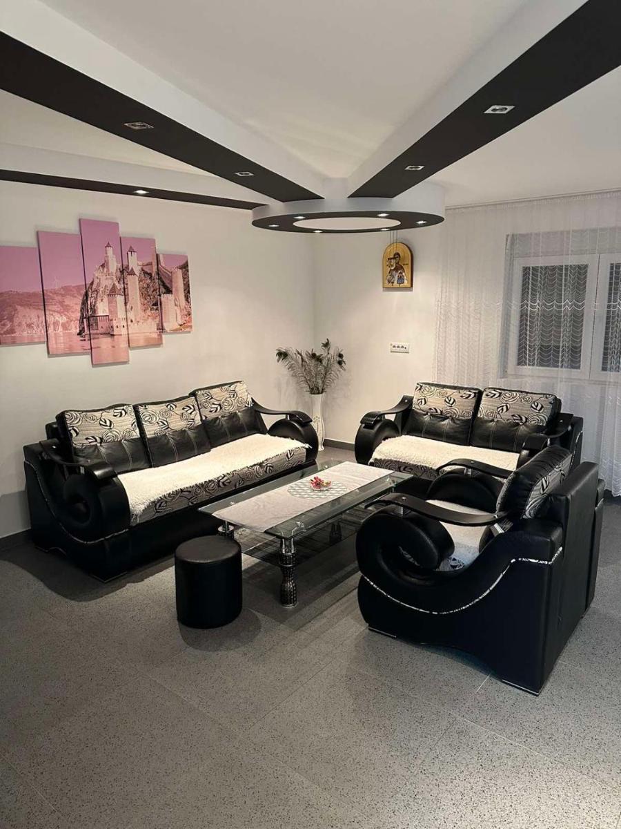 ANGELIKATOS - Housity