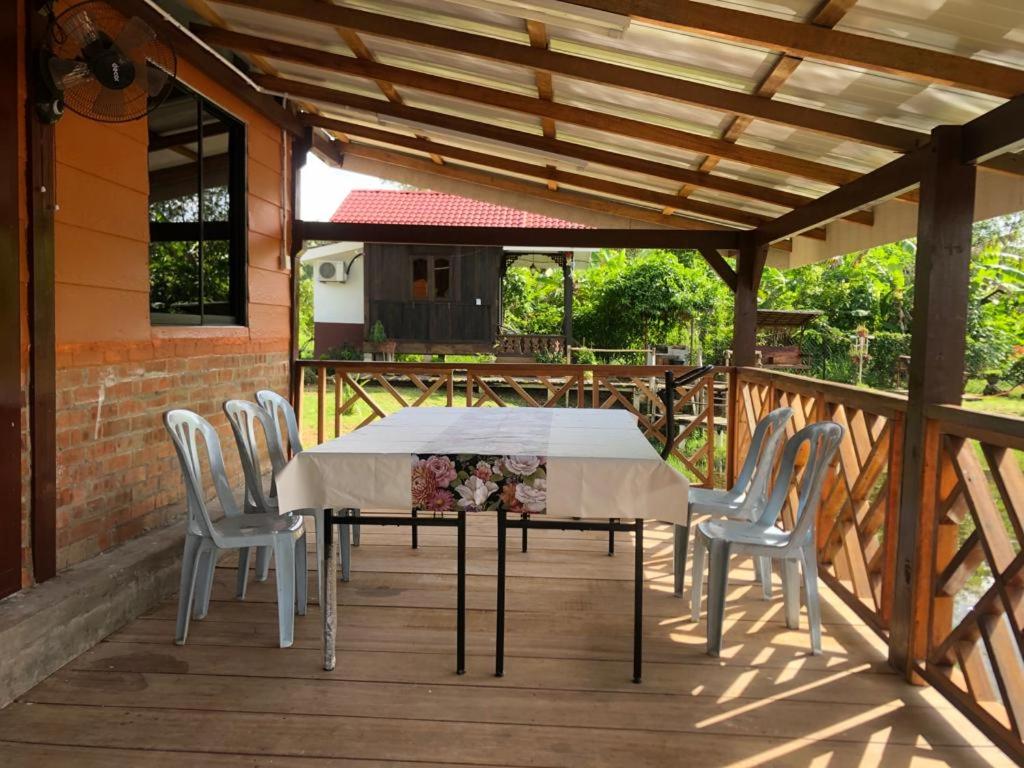 Family Room HAMSHA VILLAGE - Housity
